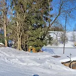 Alpehytte Srub Na Svahu Sjezdovky V Radvanicich Radvanice (Hradec Kralove)