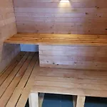 Alpehytte Srub Na Svahu Sjezdovky V Radvanicich *