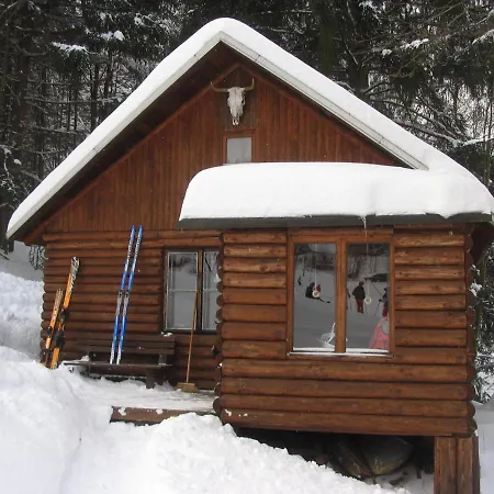 Srub Na Svahu Sjezdovky V Radvanicich *
